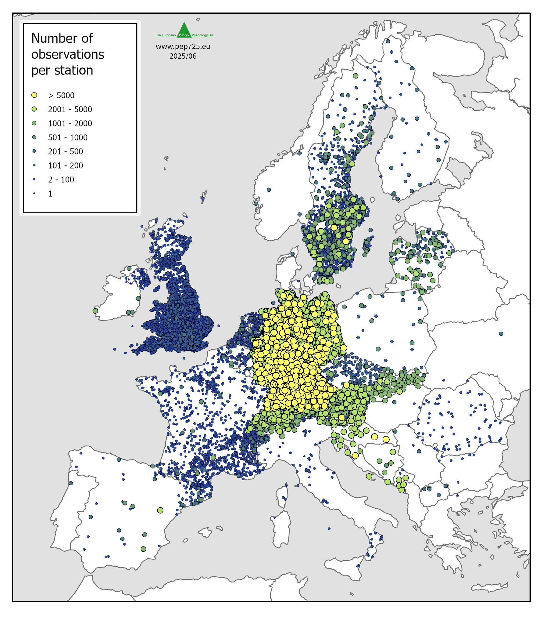 Map of Europe with all Stations of the PEP725 network. The colour represents the amount of available observations for each station.